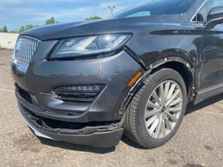 2019 Lincoln MKC Standard - Primary Damage Straight On Image